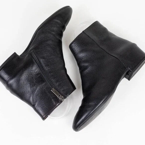 Aquatalia Ulyssa Leather Boots Pebble Black Ankle Boots Bootie Side Zip Size 7.5 - Picture 6 of 11
